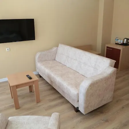 فندق مبيت وإفطار Convenient Near Beach In
